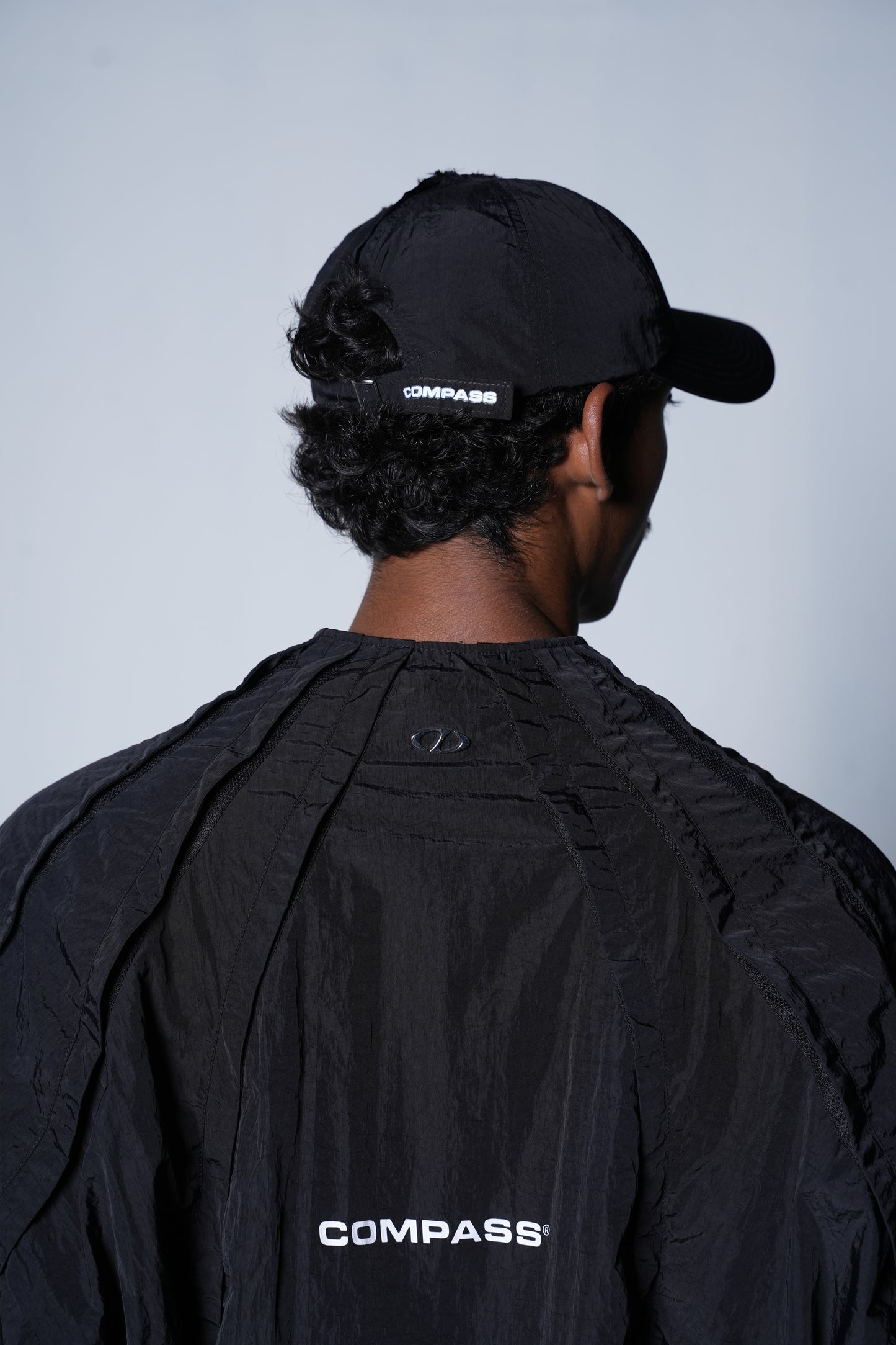 TILT CAP