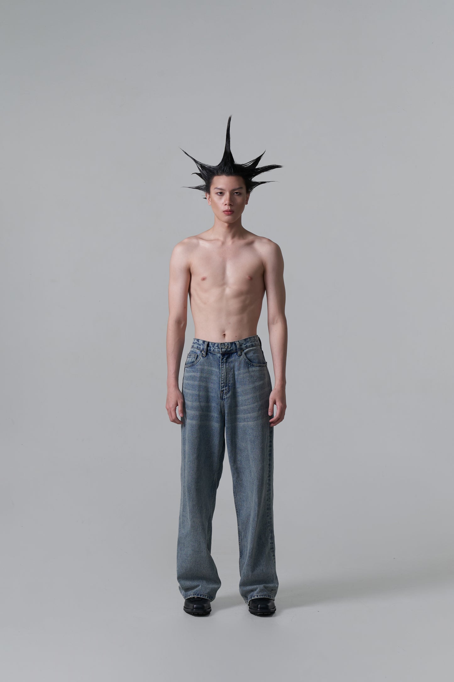 HANDS-ON-ME WASHED DENIM
