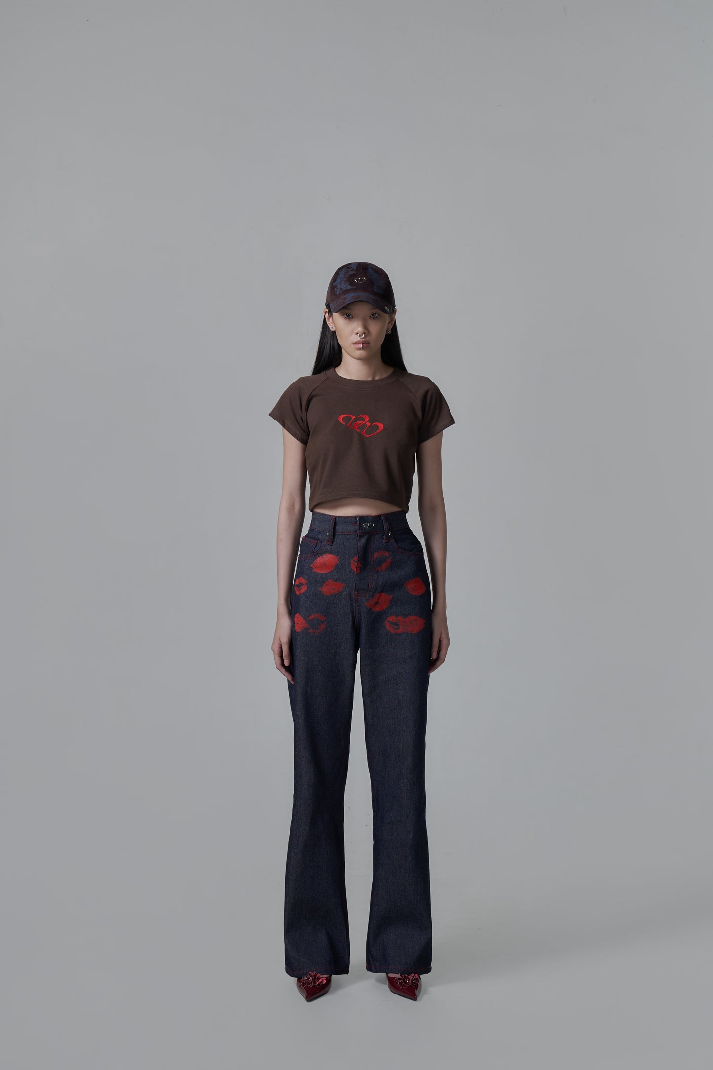 TWO LOVERS EMBROIDERY BABY TEE