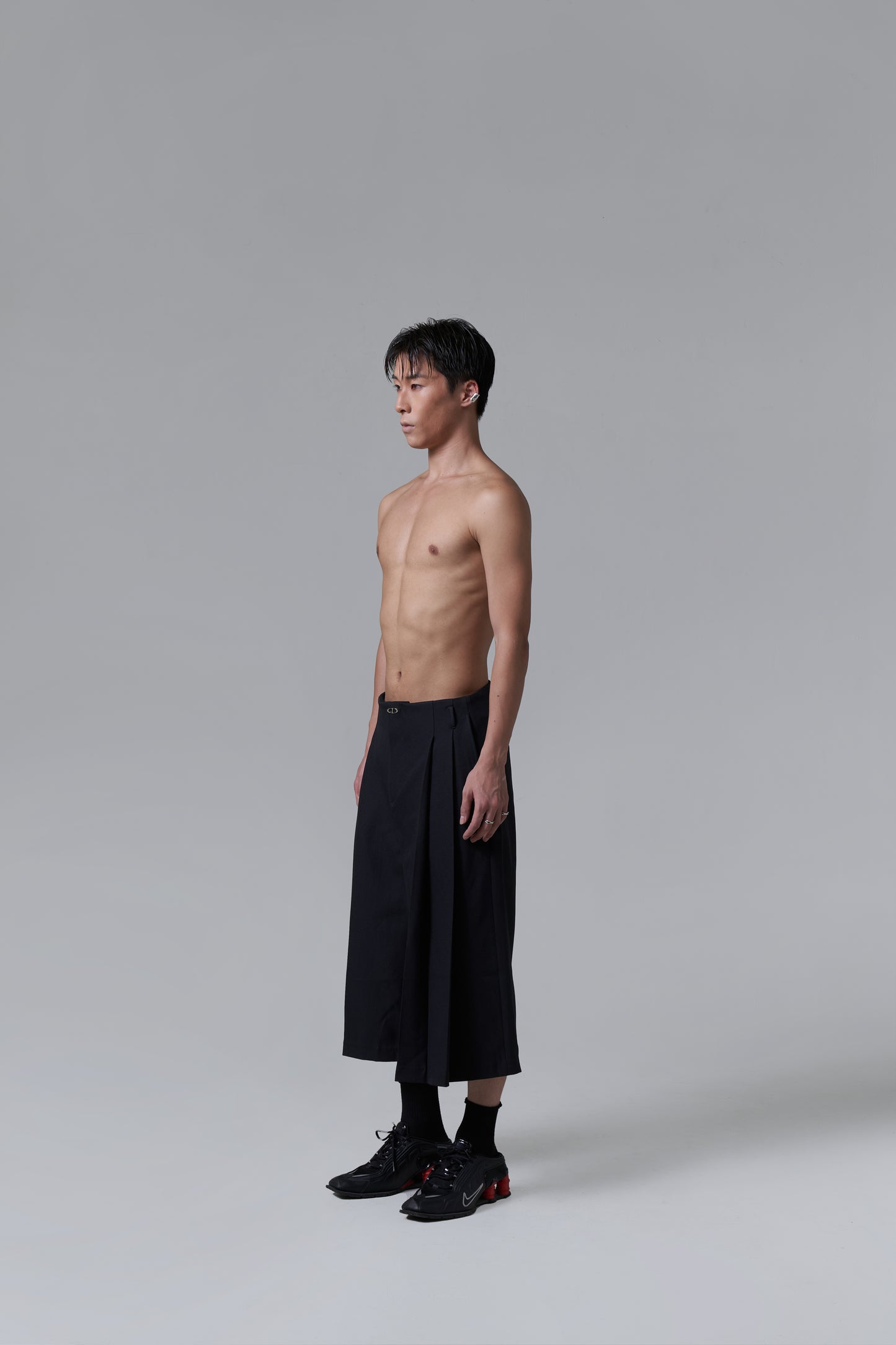 TAILORED PLEATED BERMUDA V2