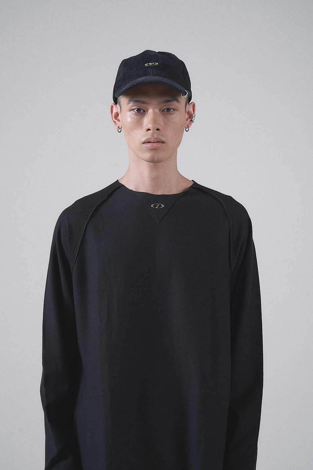 RUGGED LONG SLEEVE TEE V1 - BLACK