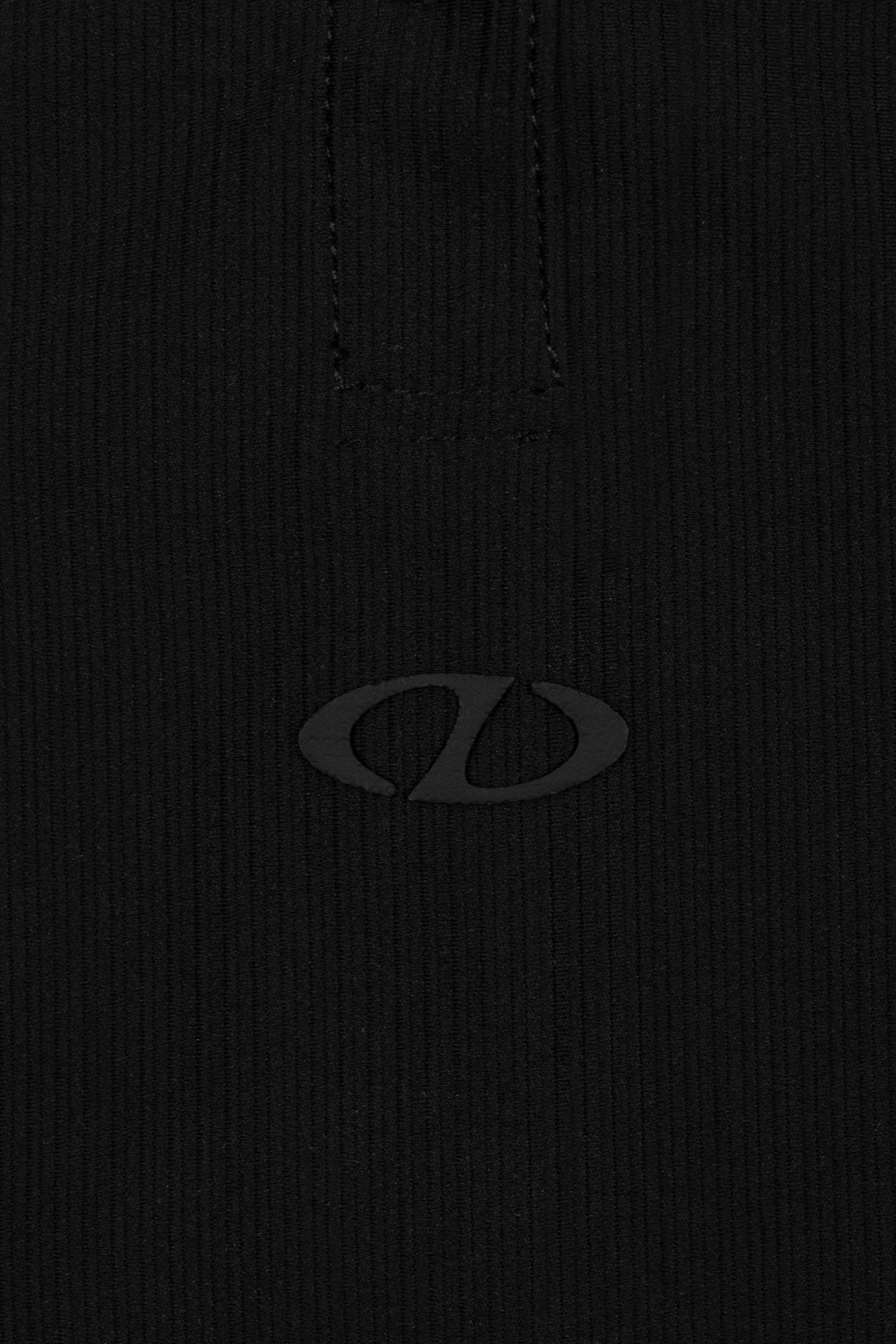 RAKED COURT CROP V1 - BLACK