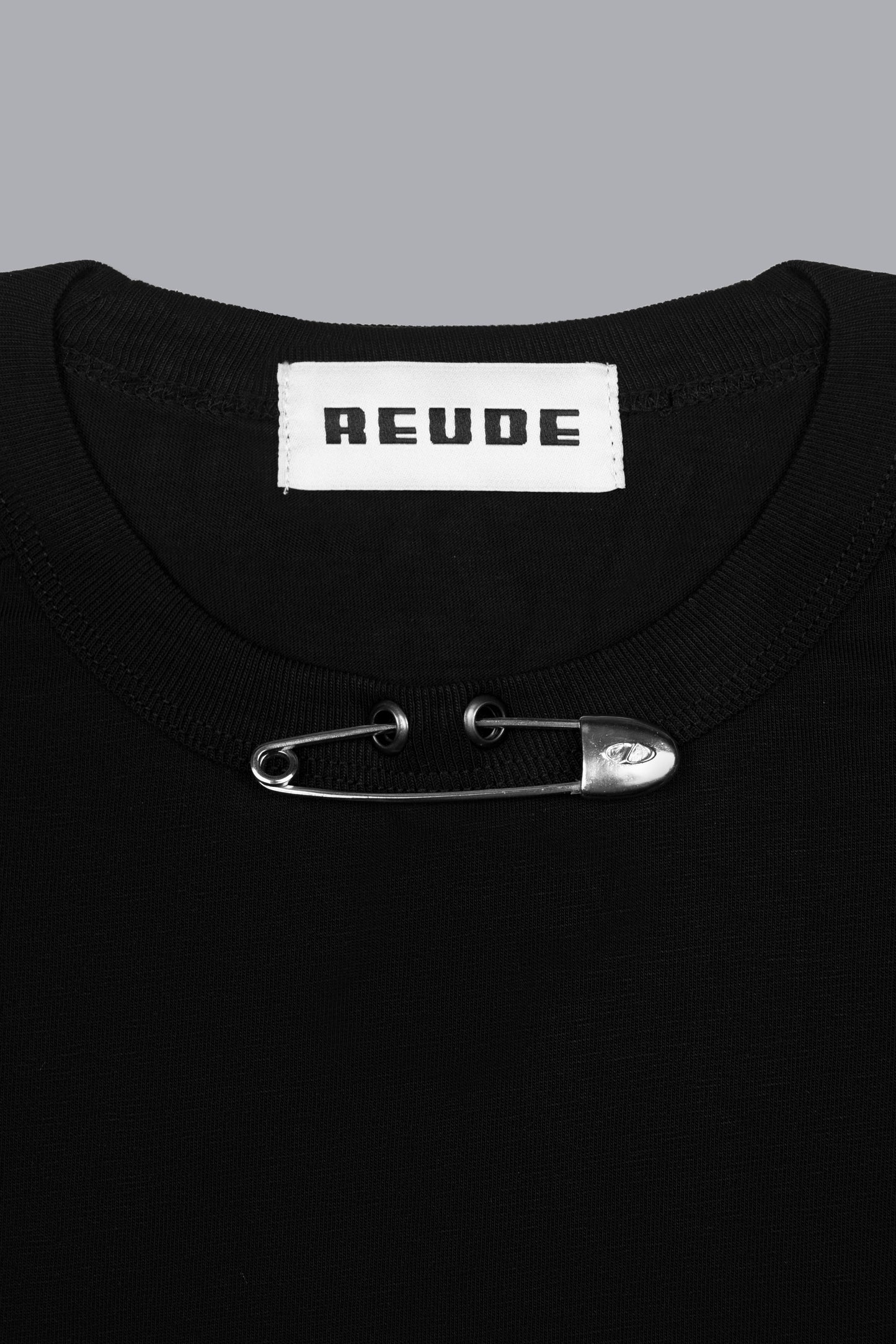 ACCESSORIZED SLIM TEE PIN V2 - BLACK