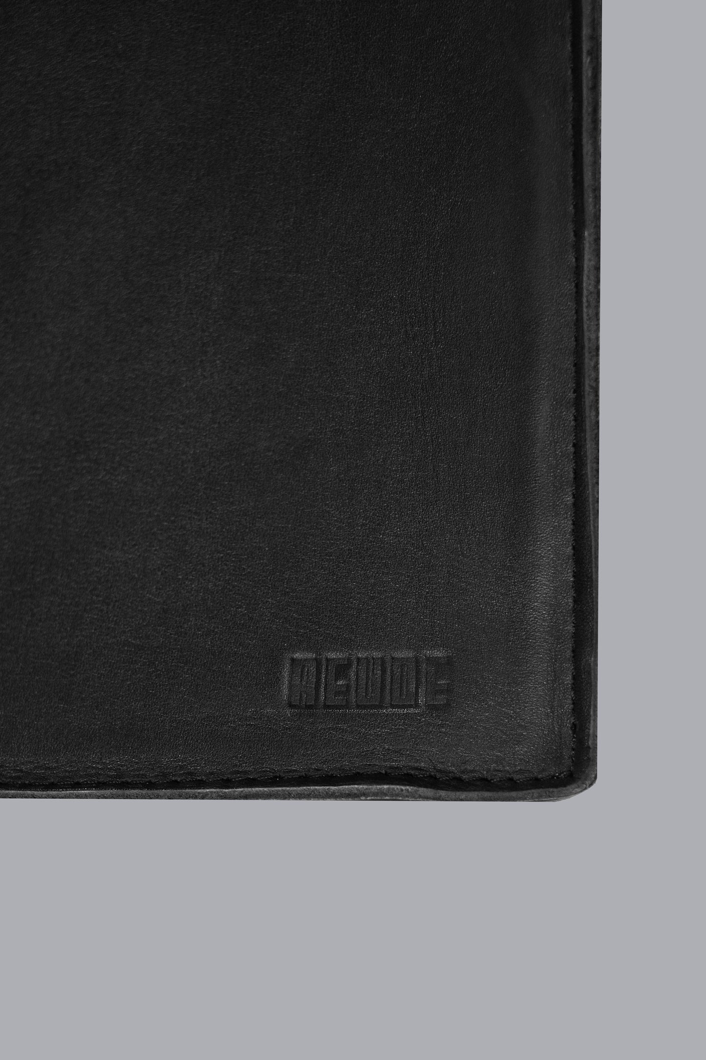 STRUCT HOLE TOTE