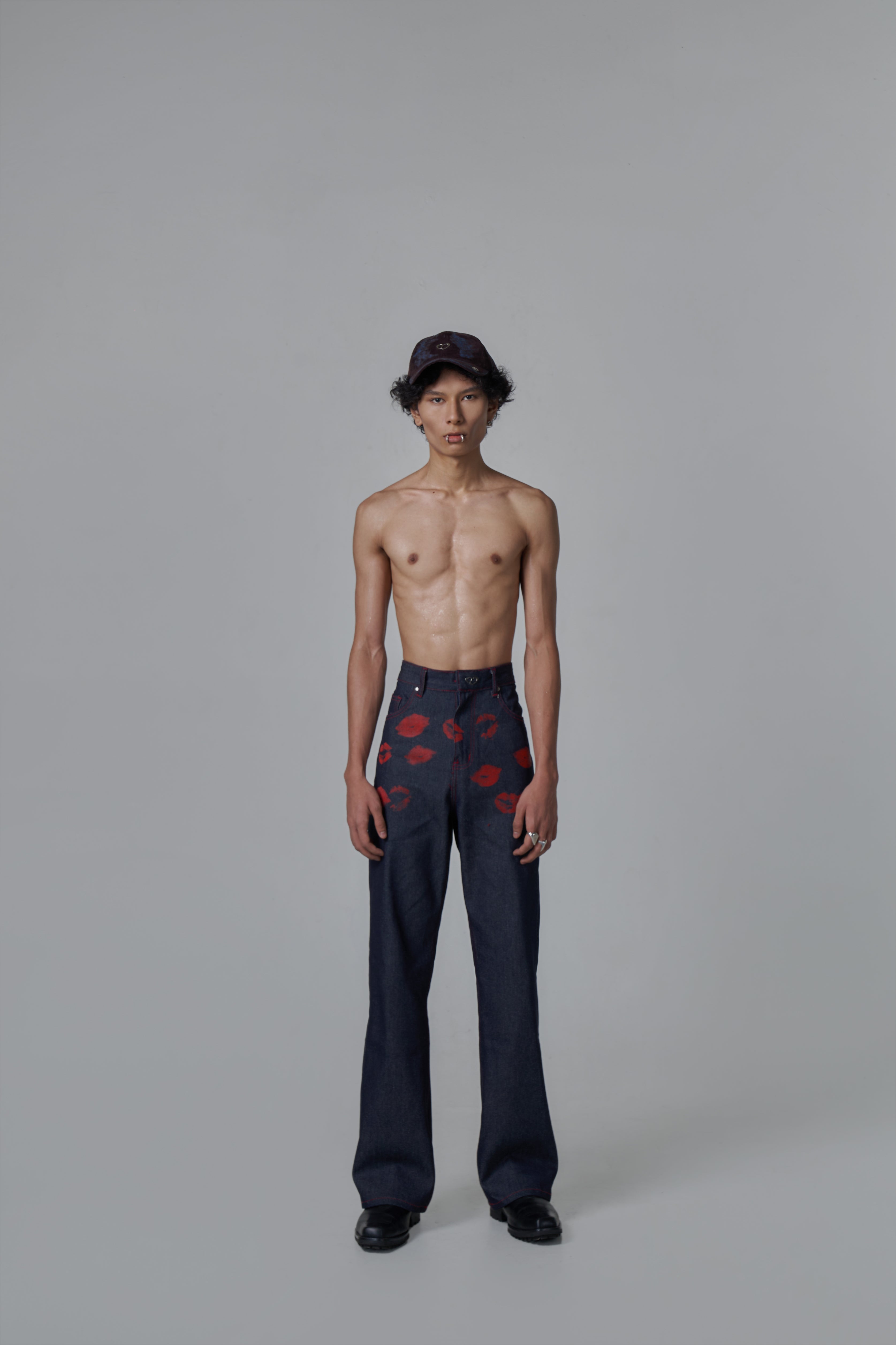 KISS SEMI-FLARE DENIM PANTS - MEN – REUDE