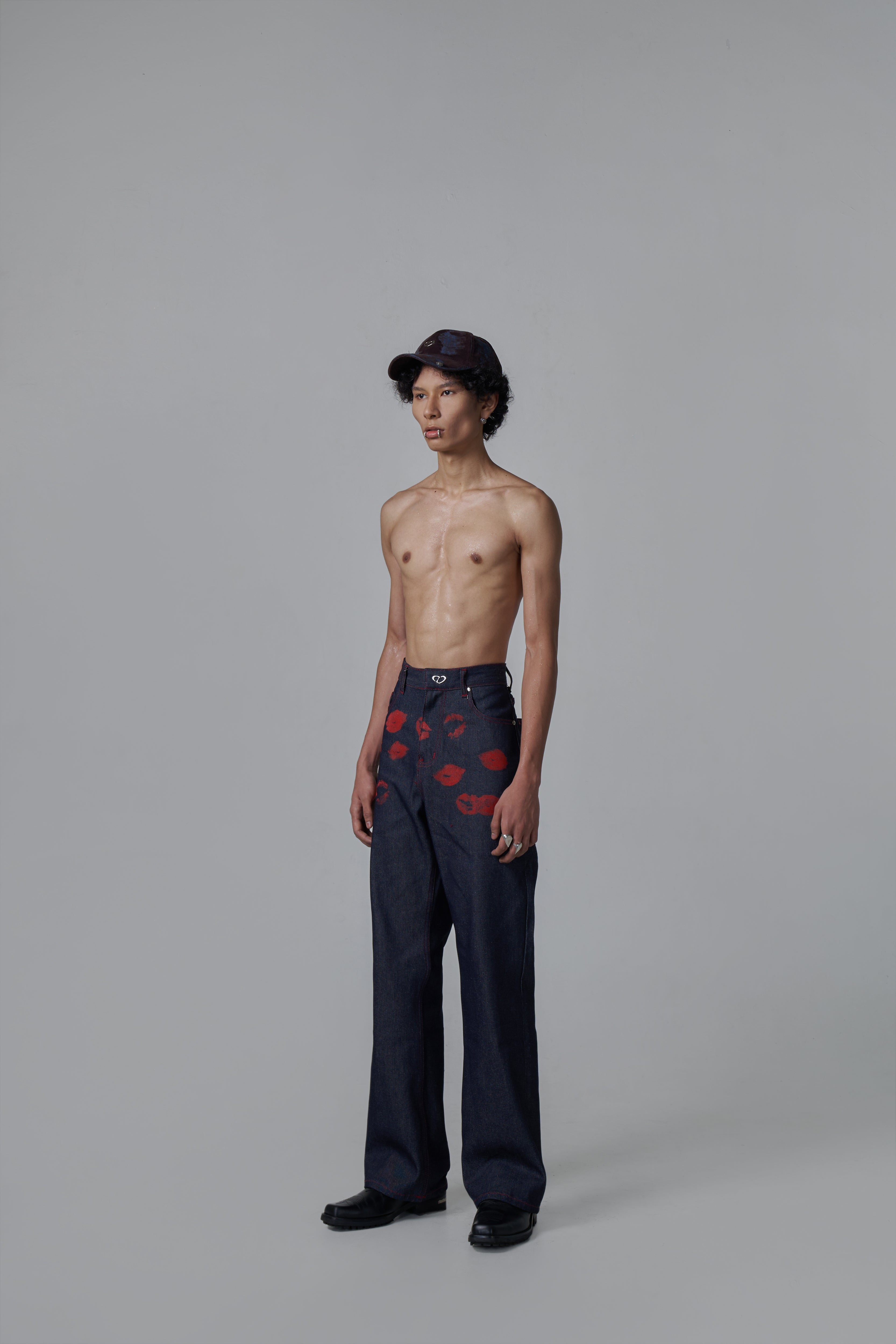 KISS SEMI-FLARE DENIM PANTS - MEN – REUDE