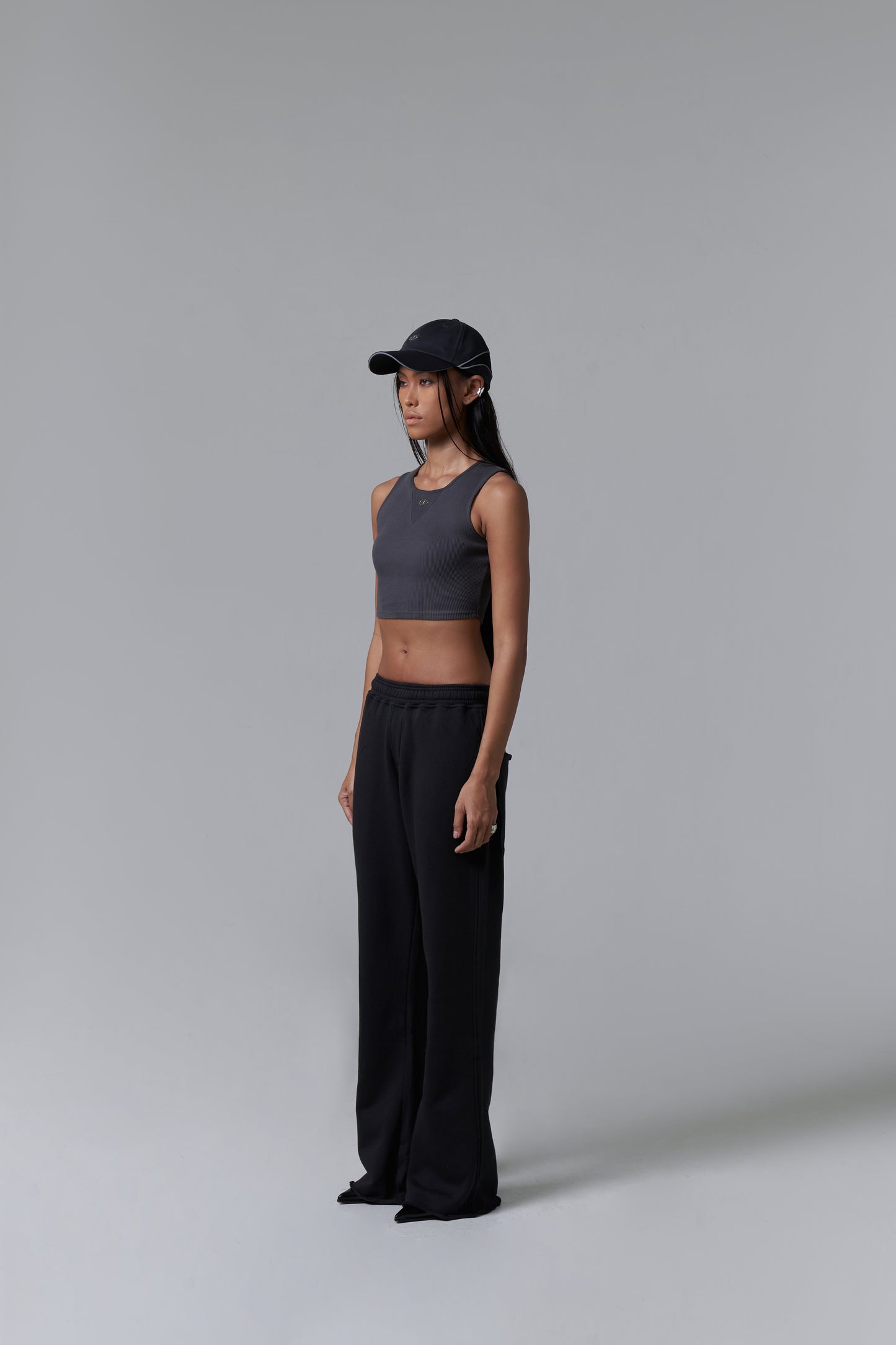 CROPPED VEST V2 - GRAY