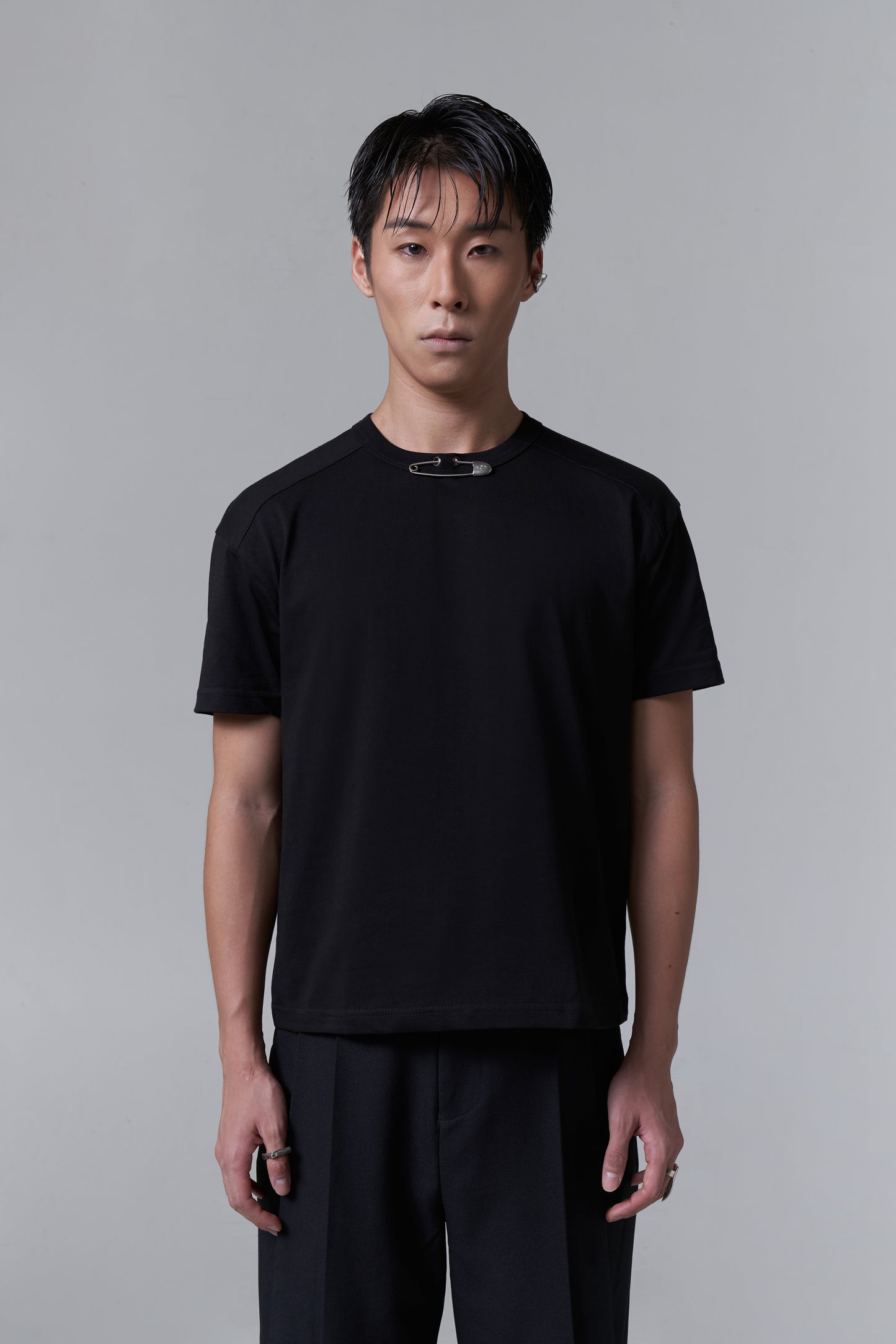 ACCESSORIZED SLIM TEE PIN V2 - BLACK
