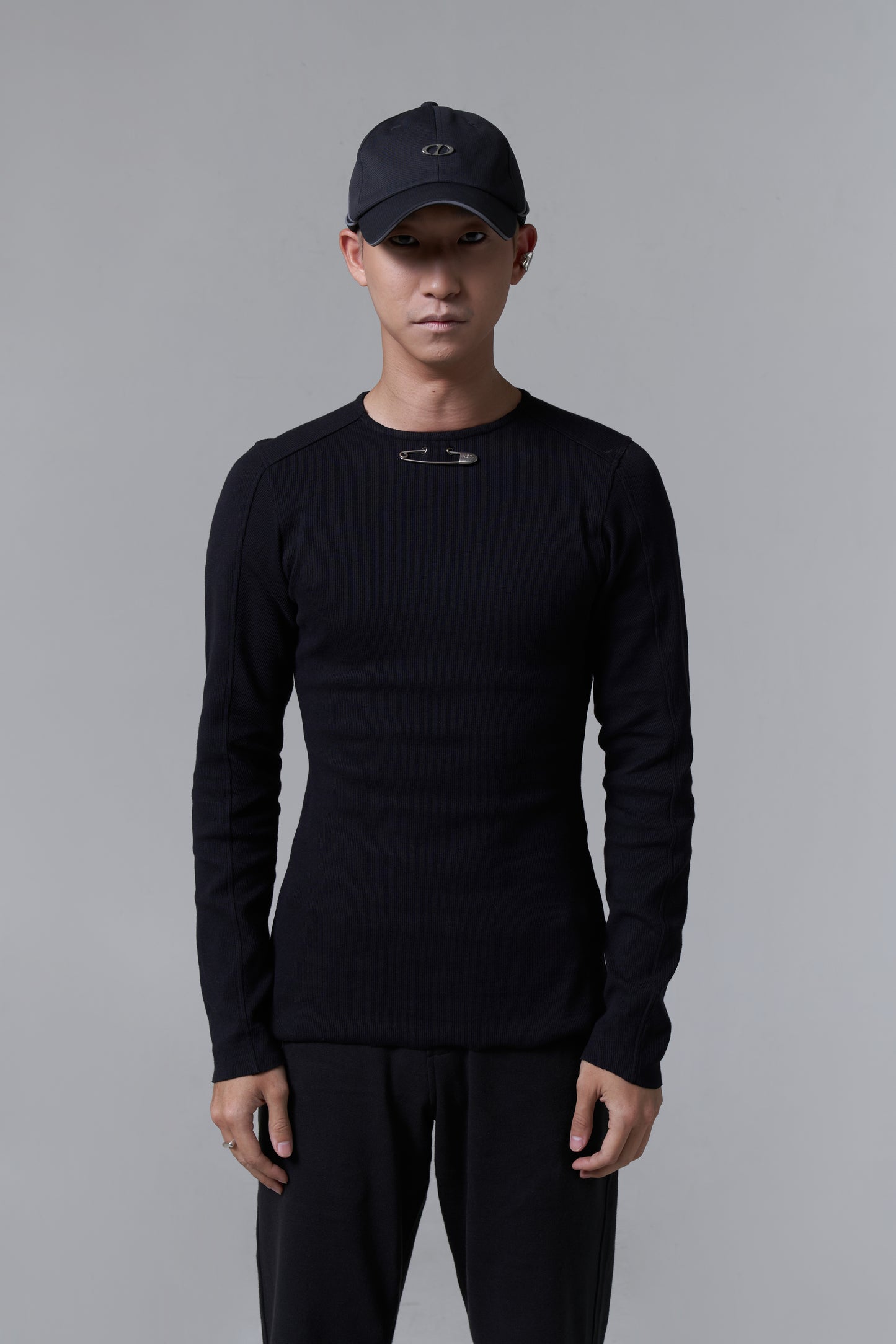 RIBBED COMPRESSION TOP PIN V2 - BLACK