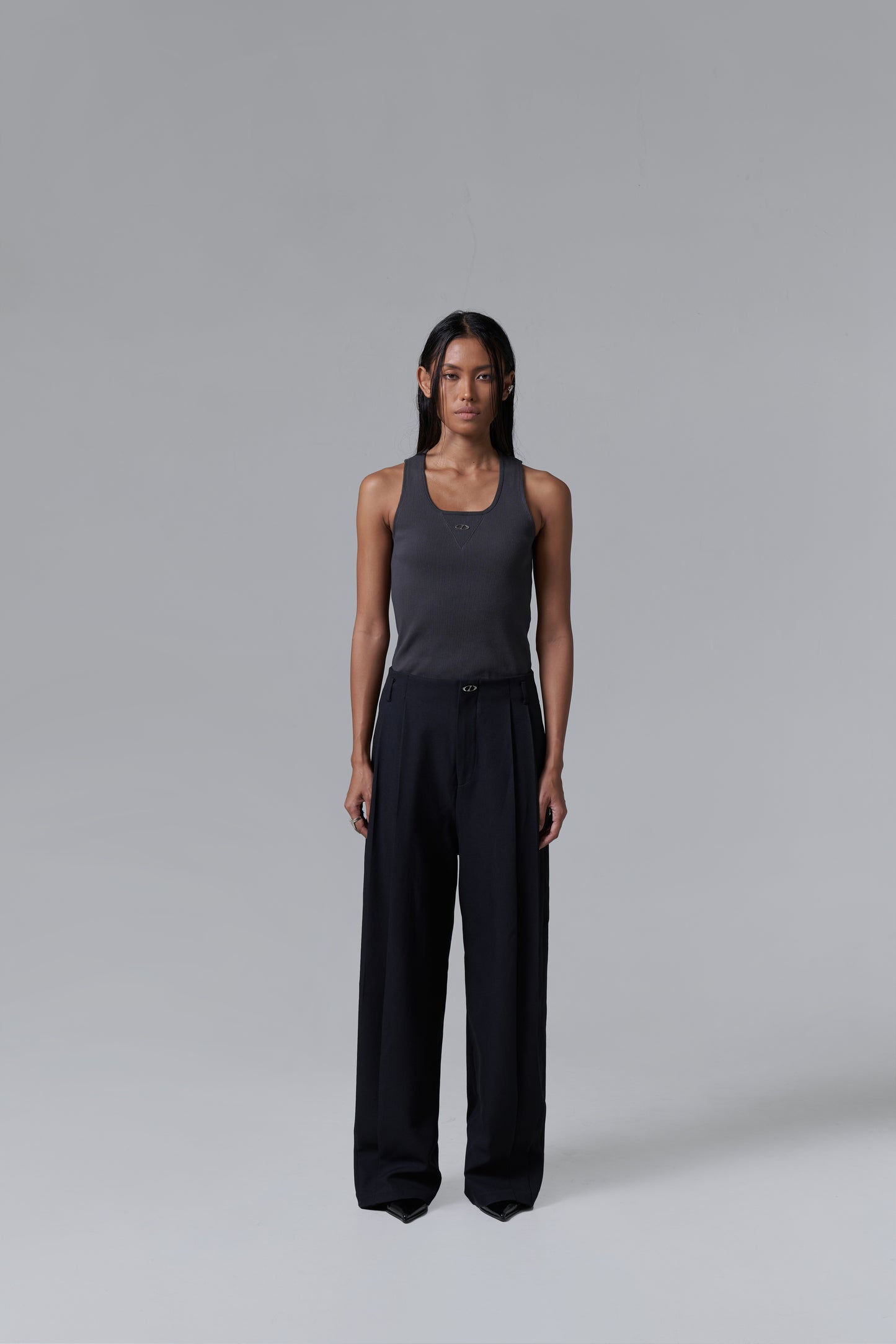 TAILORED PLEATED TROUSER V2