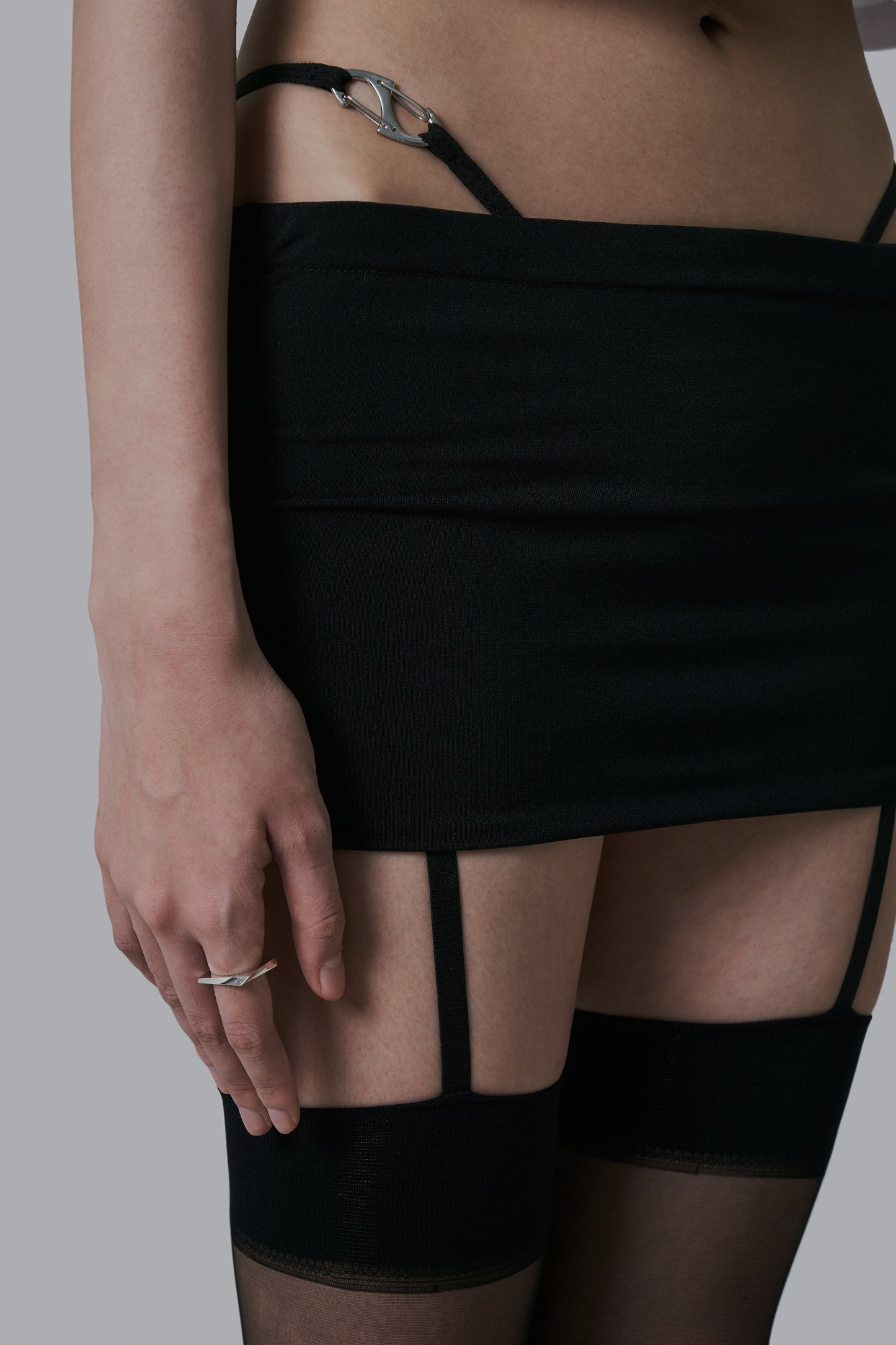 SQUARE TWISTED RING