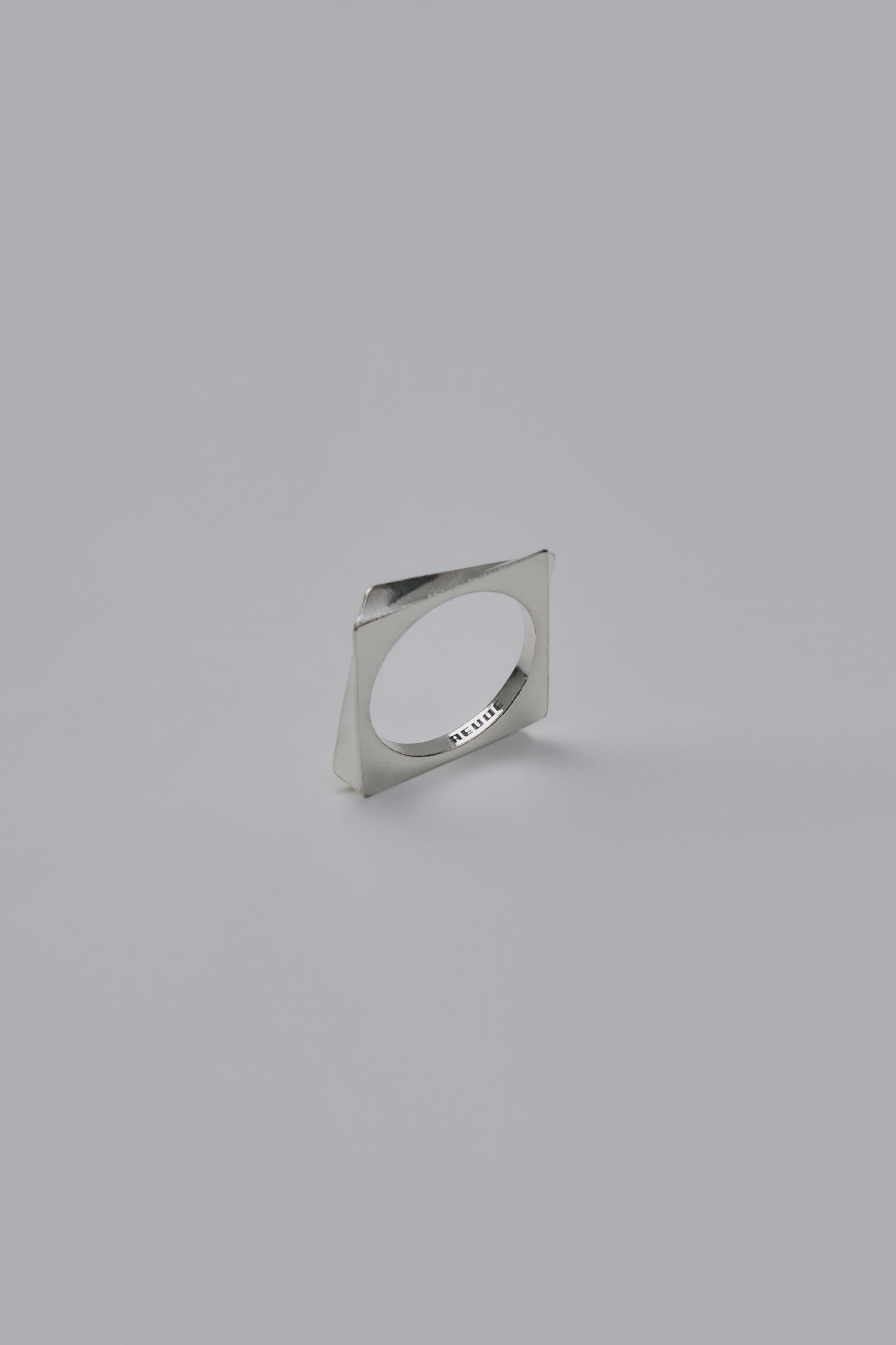 SQUARE TWISTED RING