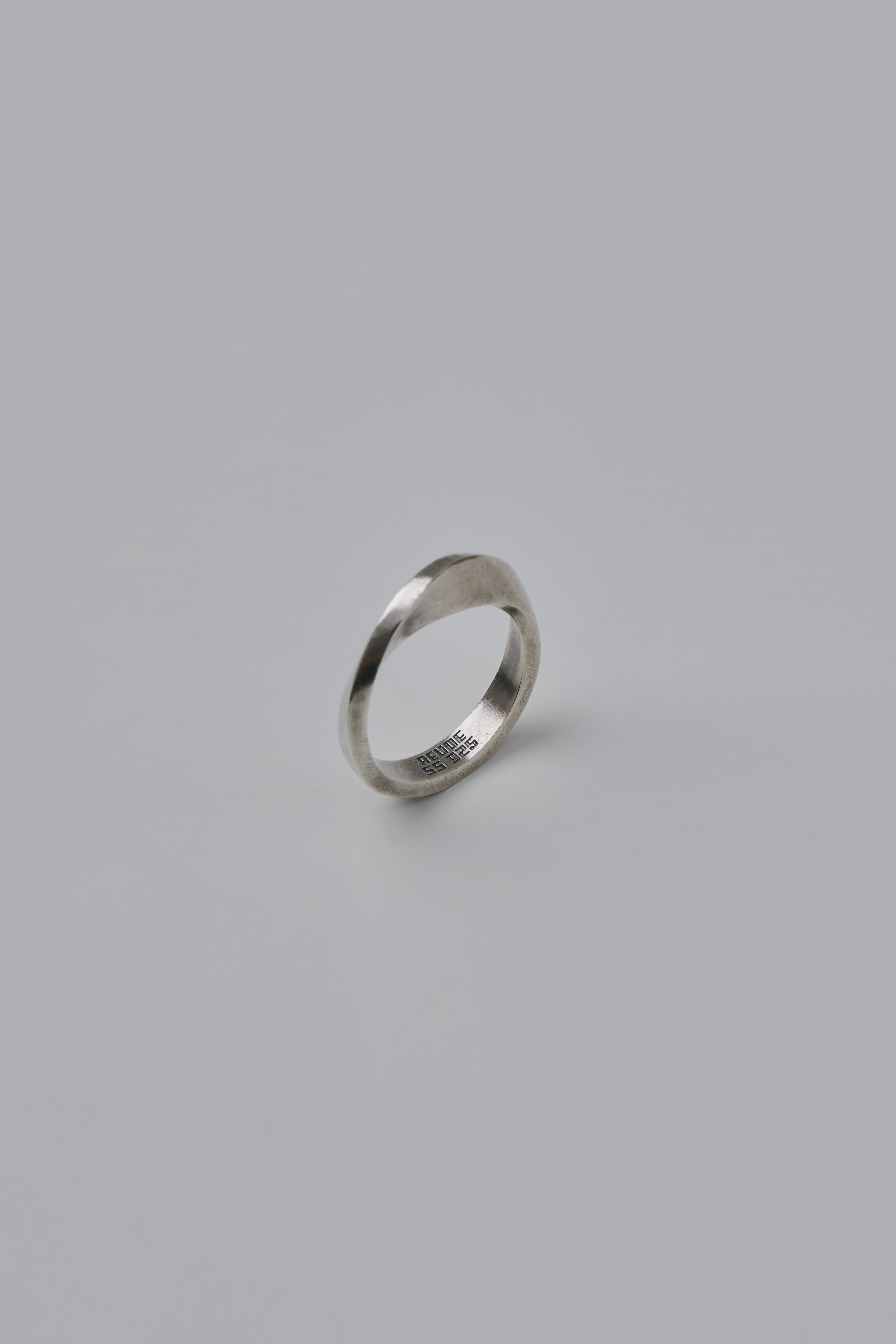 Fillyjonk(フィリフヨンカ) Moss ring | ホワイトガーデン