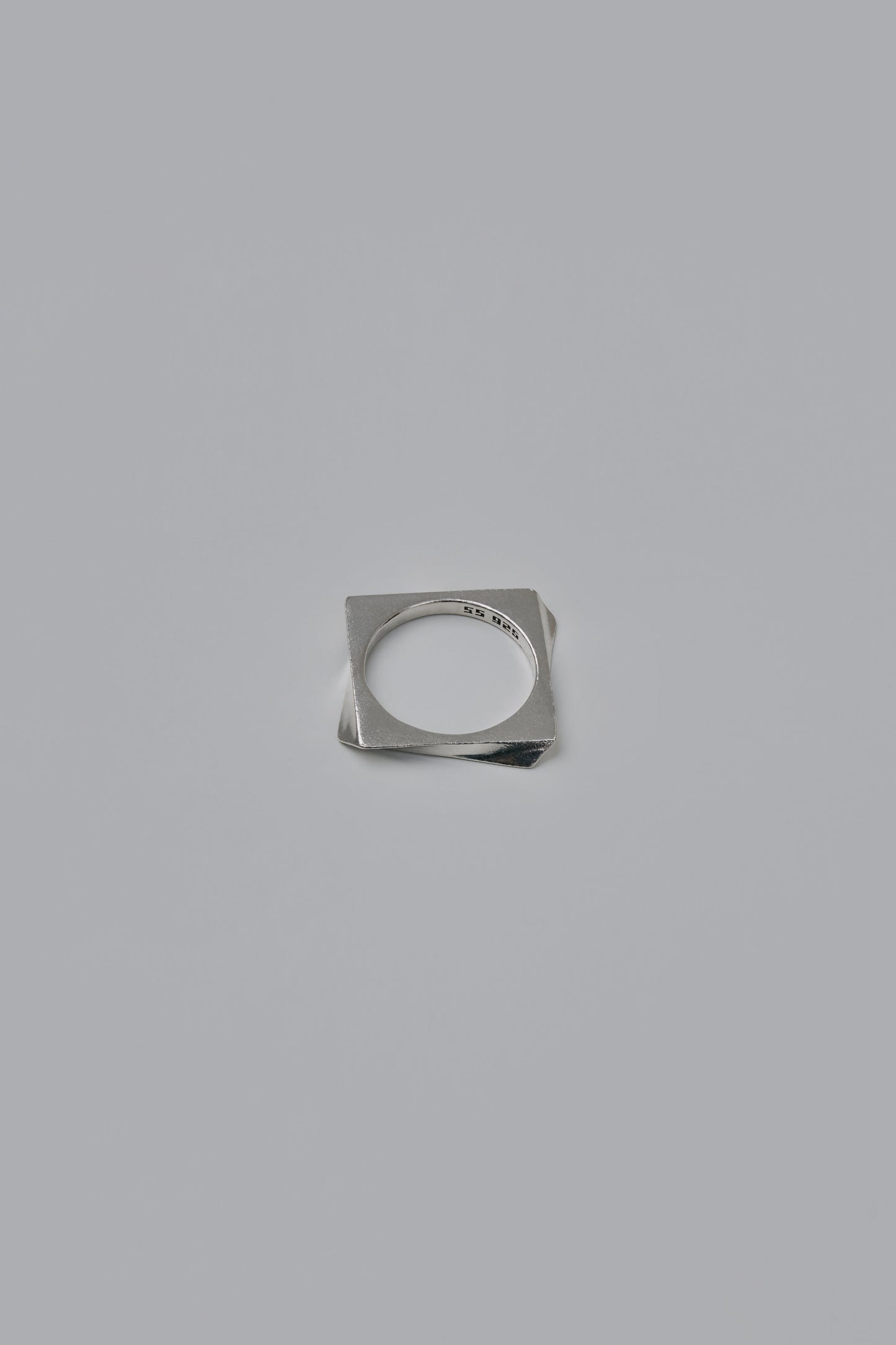 SQUARE TWISTED RING