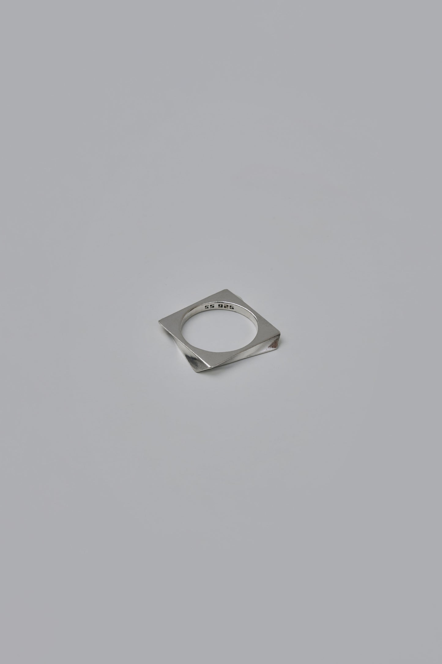 SQUARE TWISTED RING