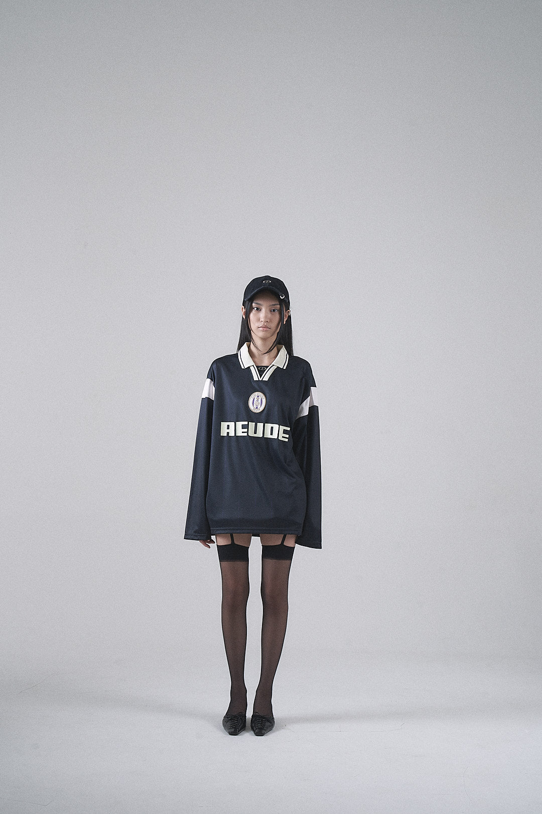 VINTAGE-INSPIRED FOOTBALL JERSEY V1 - BLACK