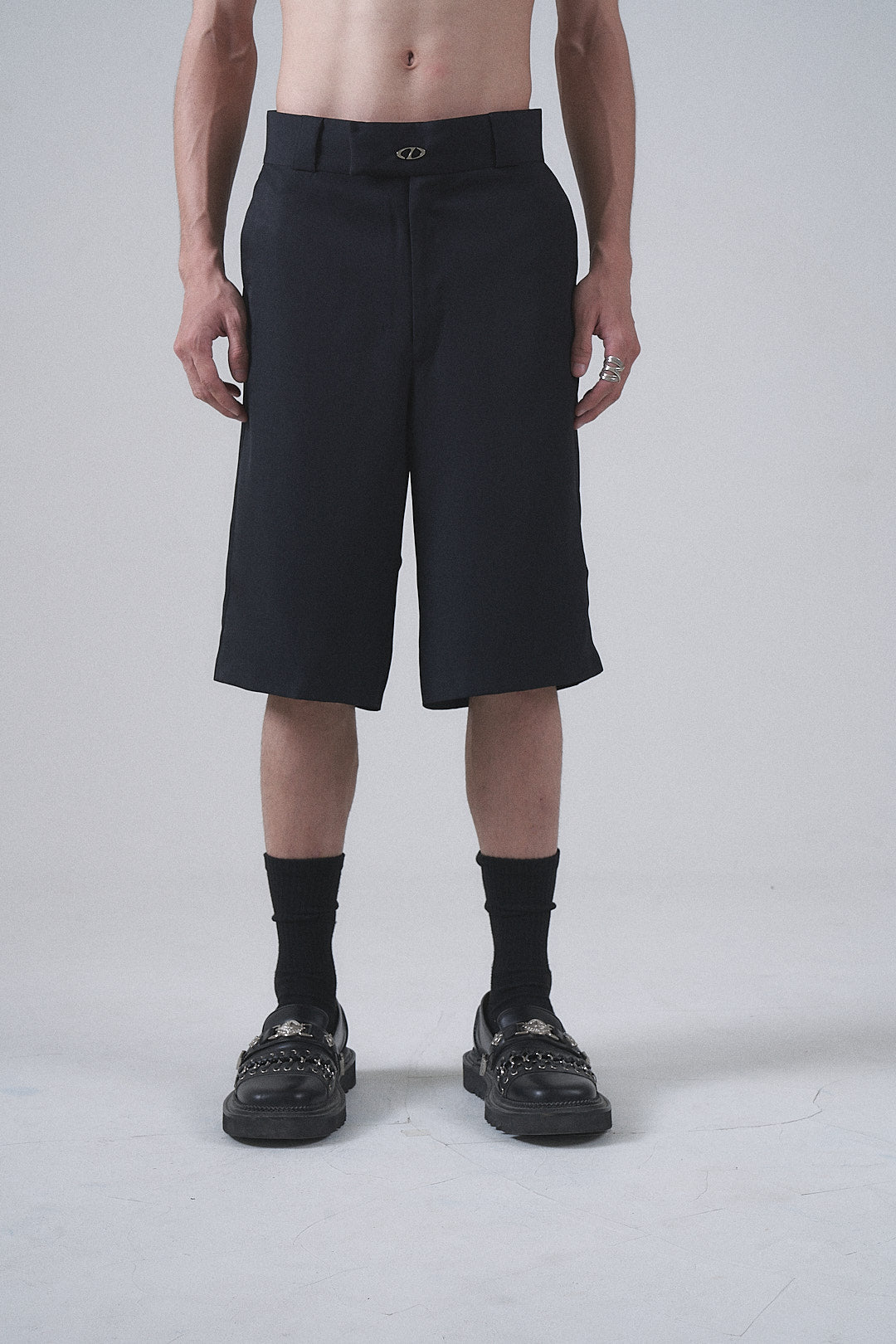 TAILORED BERMUDA SHORTS V1