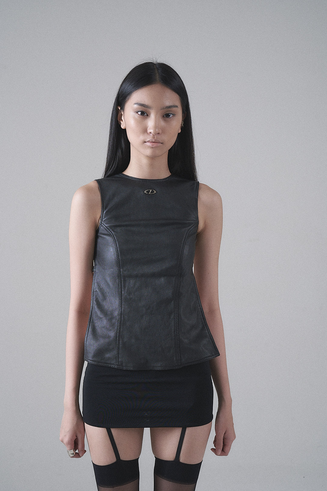 GENUINE LEATHER BACKLESS TOP V1